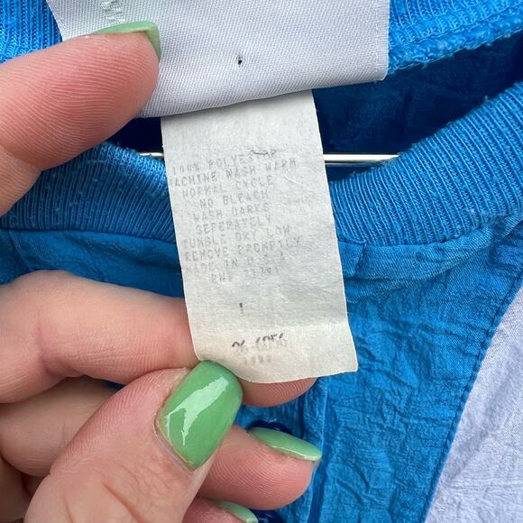 Vint. 80s Cortiva Color Block Blue Yellow Green White Batwing Windbreaker Blouse - Picture 5 of 6